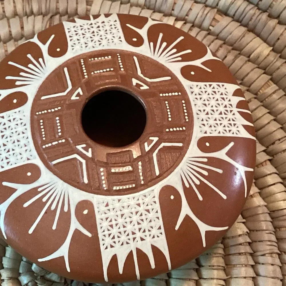 Angel Amaya | Traditional Designs | Mata Ortiz Pottery Seed Pot